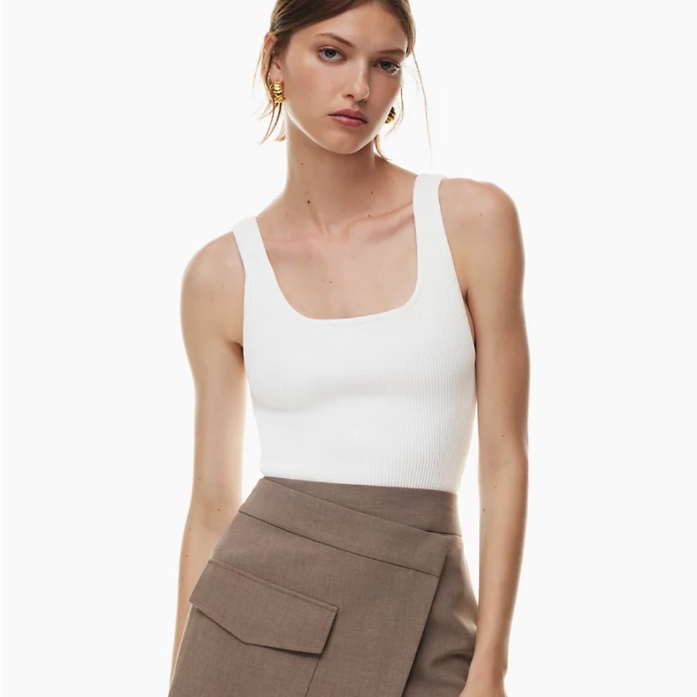 Aritzia Babaton Sculpt Knit Squareneck Tank in White XXS